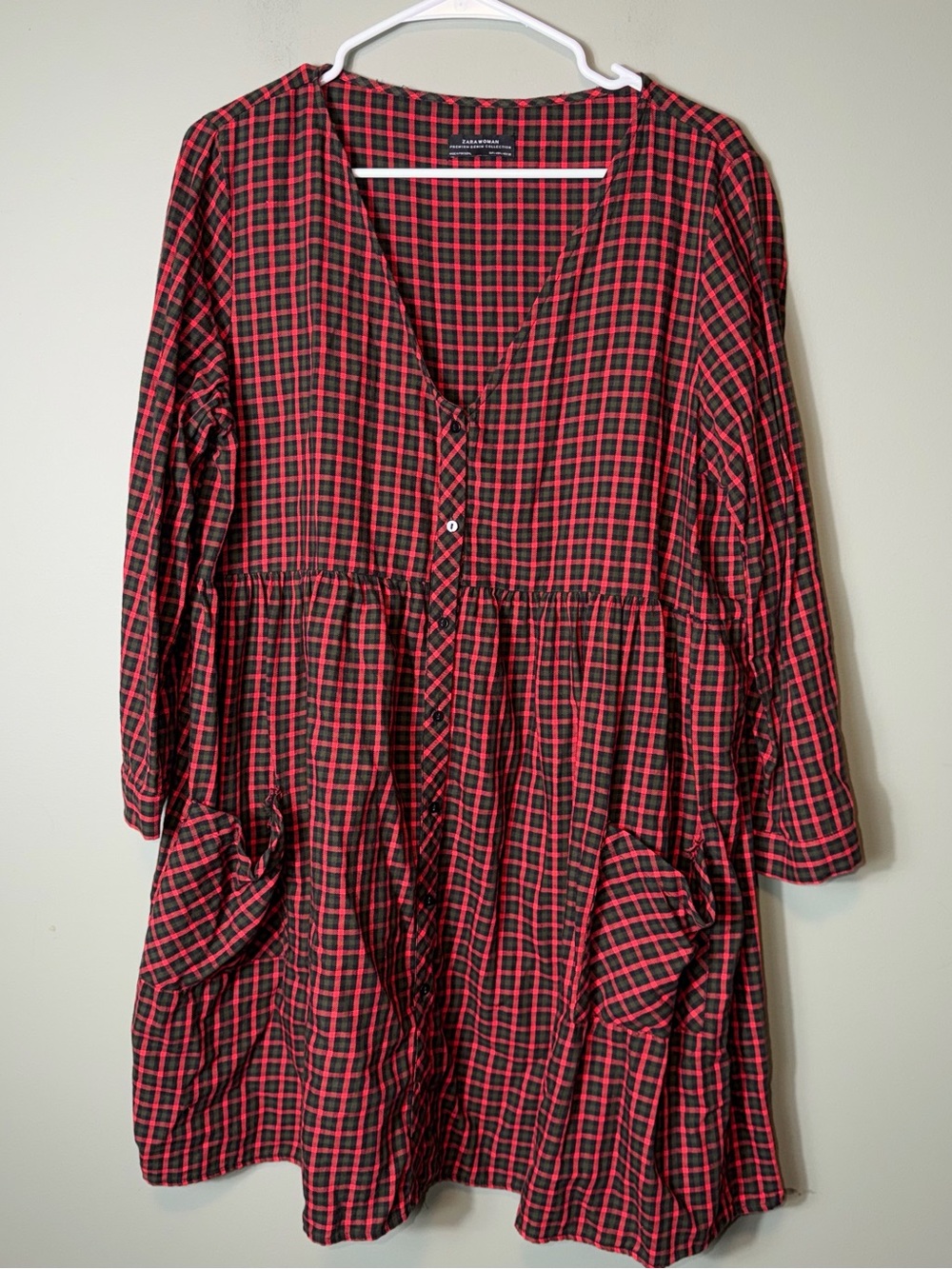 Zara Women’s Plaid Button-Front Tunic Dress with Pockets - Red & Black Large